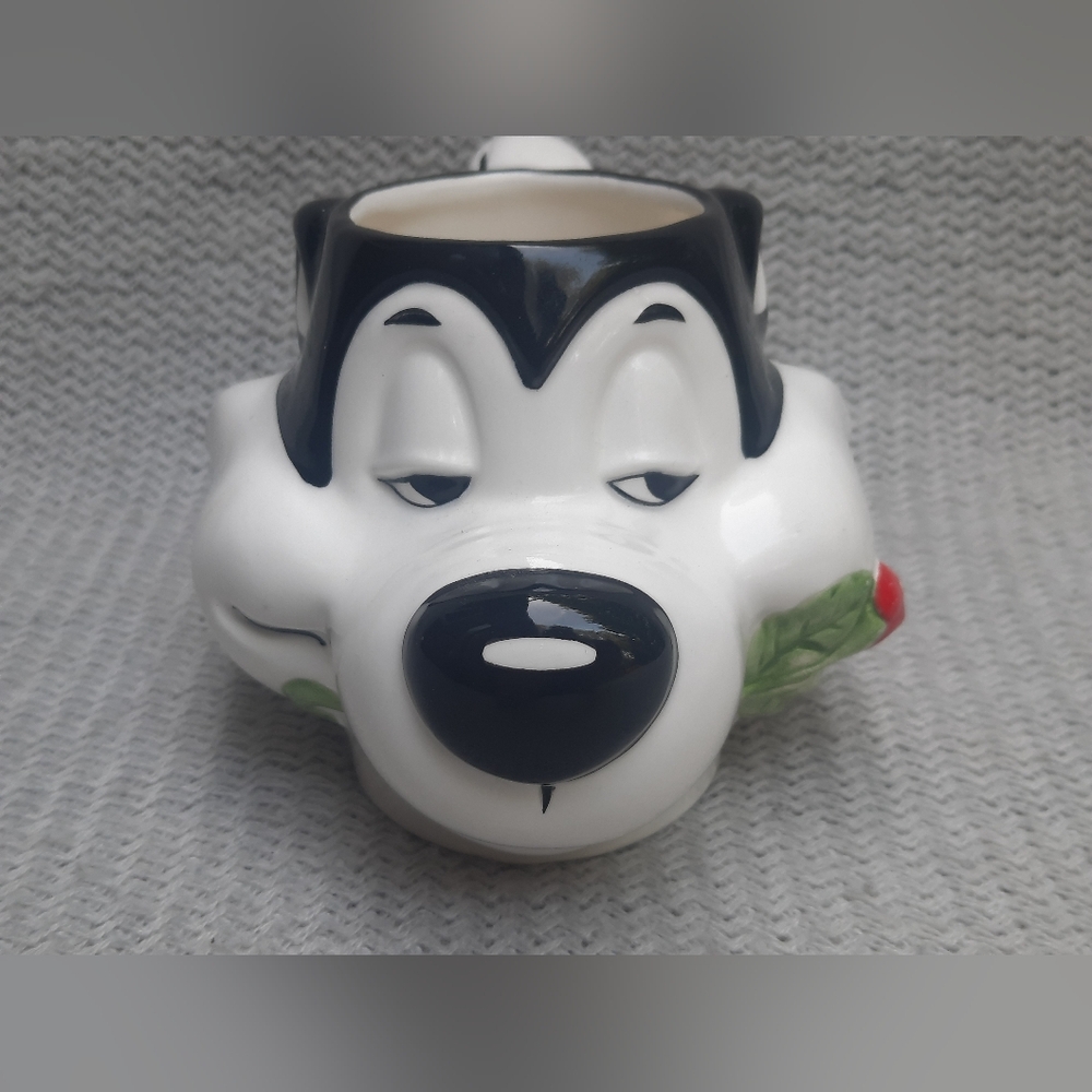 Vintage 1993 Applause Pepe Le Pew with Rose Ceramic Mug Cup Warner Bros